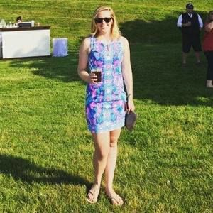 Meet your Posher, Whitney